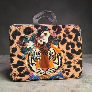 Tiger Padded Laptop Bag-NWOT